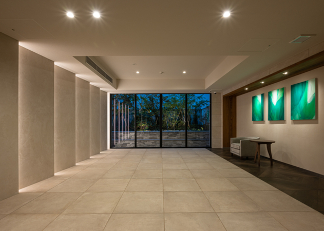 ラウンジ（夜）