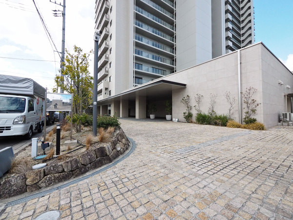 【グランフォーリア安城】エントランス 【グランフォーリア安城】エントランス