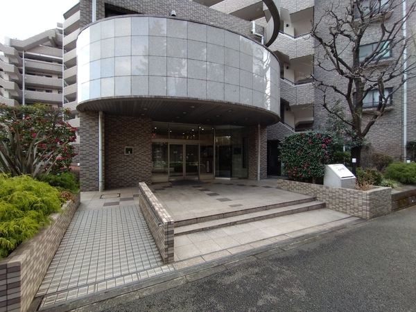 【レクセル鶴川】エントランス