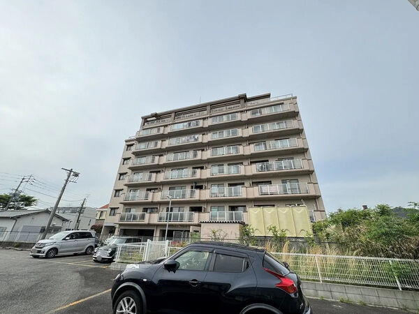 【パレ・グランドール長者原駅前】外観 【パレ・グランドール長者原駅前】外観