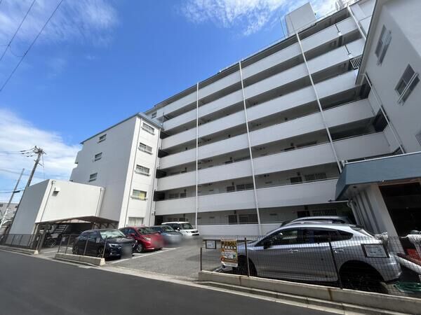 【財形江坂ハイツ】外観 【財形江坂ハイツ】外観