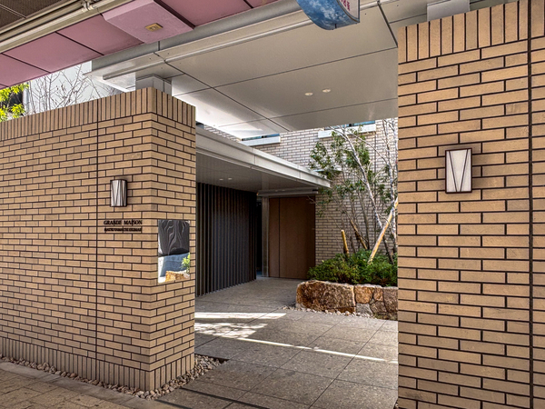 【グランドメゾン松屋町駅前】エントランス