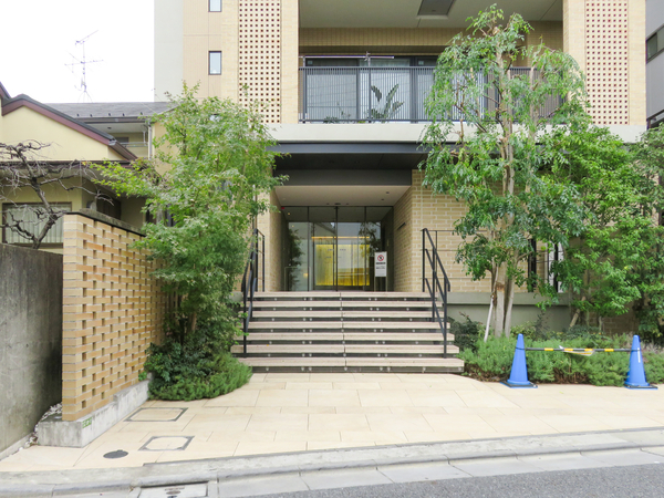 【リビオ世田谷松原】エントランス 【リビオ世田谷松原】エントランス