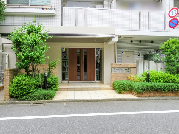【エクセレントヴェール下北沢】エントランス
