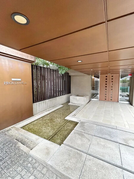 【プラウド川名山】エントランス1 【プラウド川名山】エントランス1