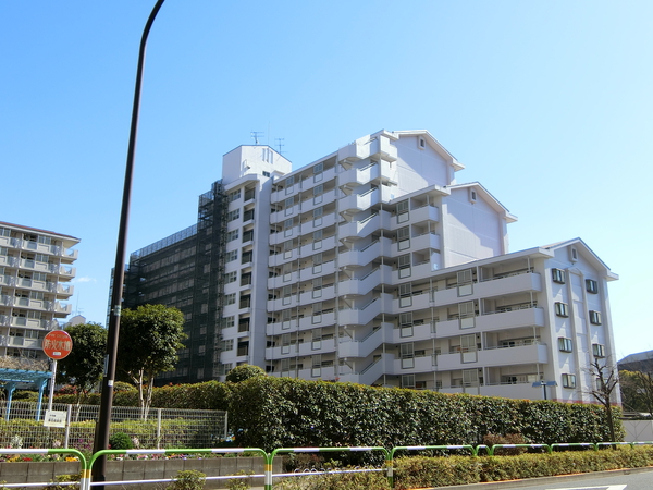 【けやき通り北九番館】外観