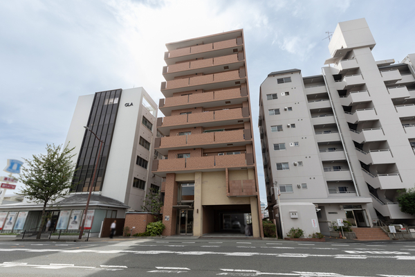 【レイセニット江坂】外観