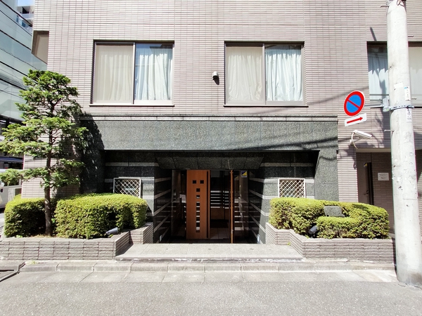 【コスモ麻布十番】エントランス