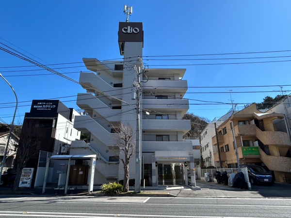 【クリオ磯子上中里壱番館】外観