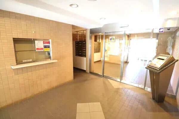 【ユービセーヌ西千葉】エントランス3 【ユービセーヌ西千葉】エントランス3