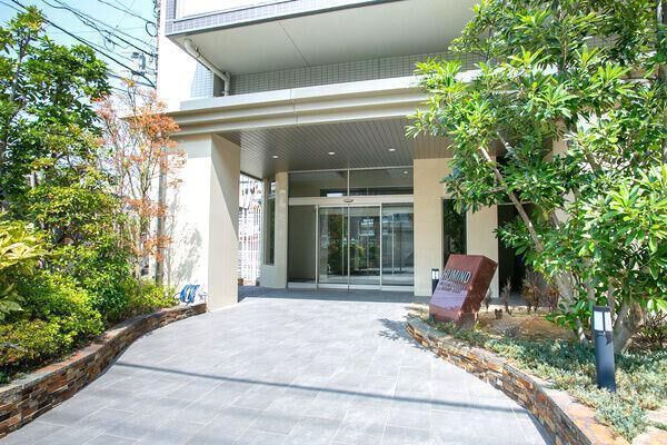 【ヒューマインド南福岡かえで通り】エントランス1