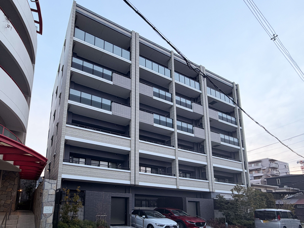 【ユニハイムエクシア池田城南】外観