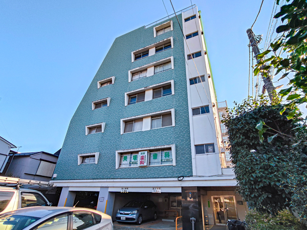 【マンション和泉苑】外観