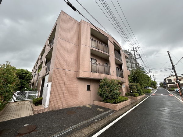 【リヴェリエ大宮日進】外観