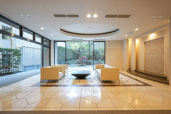 【ローレルコート三番町】エントランス1