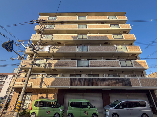 【足代北パークマンション】外観