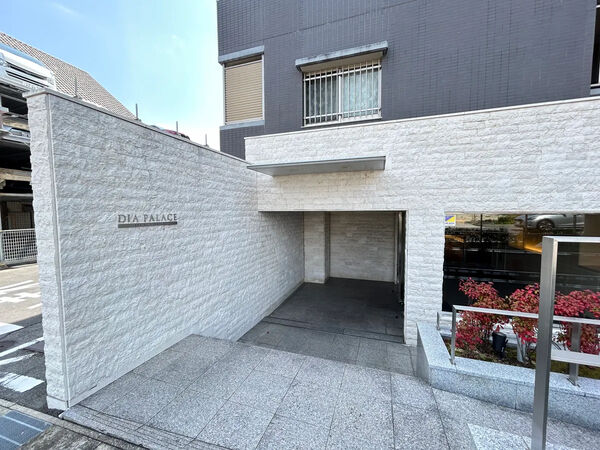 【ダイアパレス荒池緑地】エントランス
