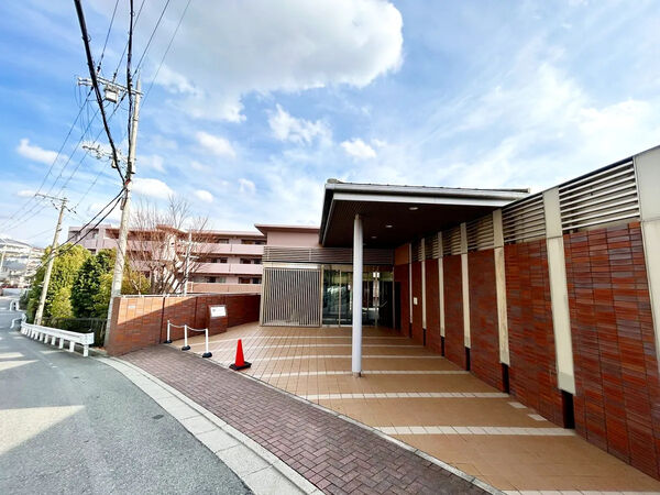 【ディーグランセあやめ池】外観