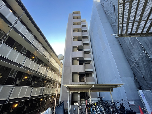 【レグラス横浜ポートサイド】外観