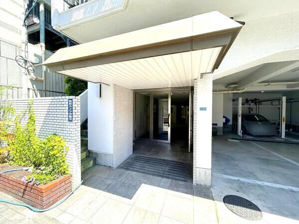 【日商岩井上前津ハイツ】エントランス1 【日商岩井上前津ハイツ】エントランス1