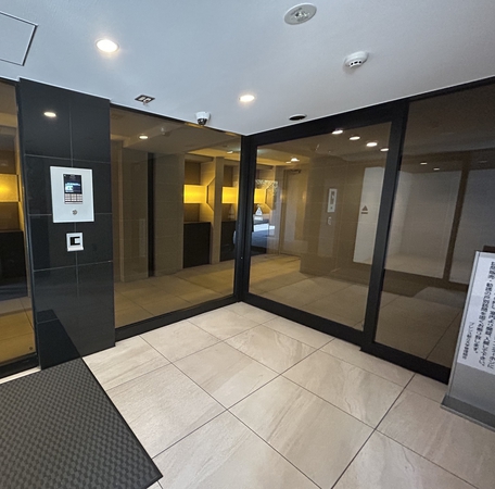 【プレシス都立大学】エントランス 【プレシス都立大学】エントランス