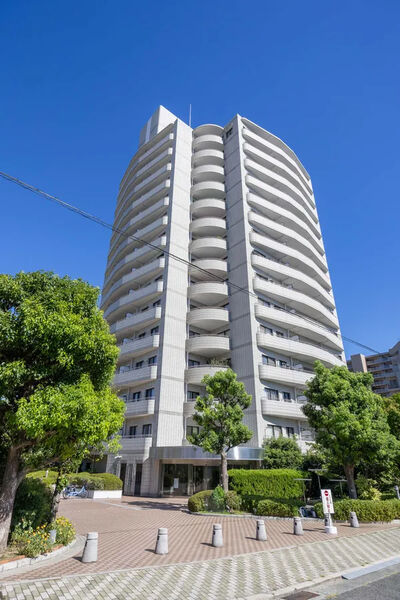 【グラン・フェルティ本山】外観2