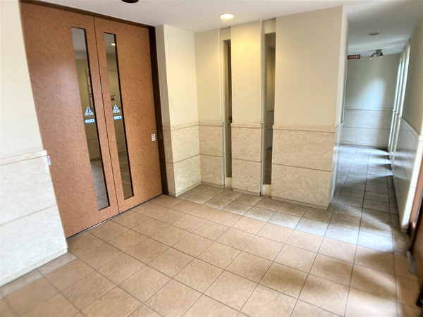 【フェアロージュ錦町】エントランス