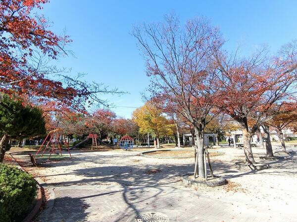 東三公園（約60ｍ）