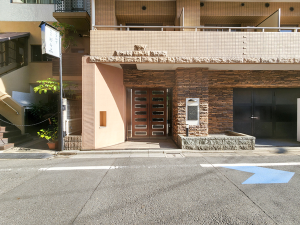 【トーシンフェニックス南麻布】エントランス 【トーシンフェニックス南麻布】エントランス