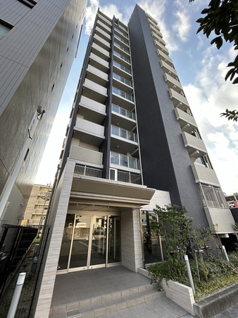 【ファミリアーレ堀田レジデンス】外観