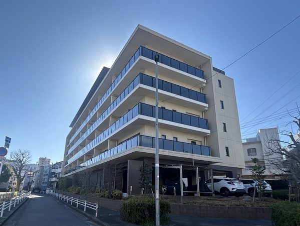 【ヴィークコート新川崎】外観