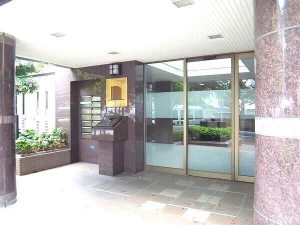 【グランドメゾン高見】エントランス２