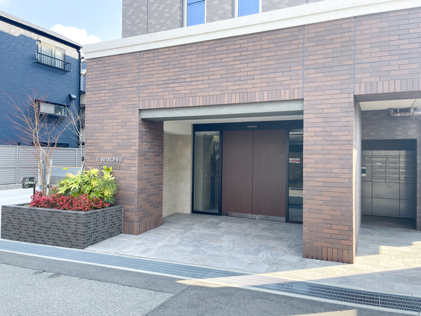 【ワコーレ東須磨カームハウス】エントランス