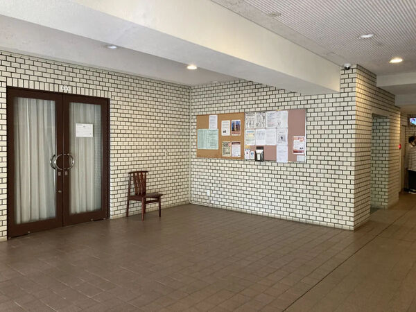【逆瀬川パークマンション】エントランス