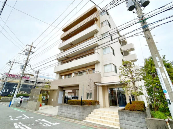 【ライフレビュー大倉山ウエスト】外観
