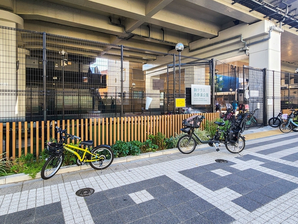 駒テラス西参道公園まで約120m(徒歩2分)