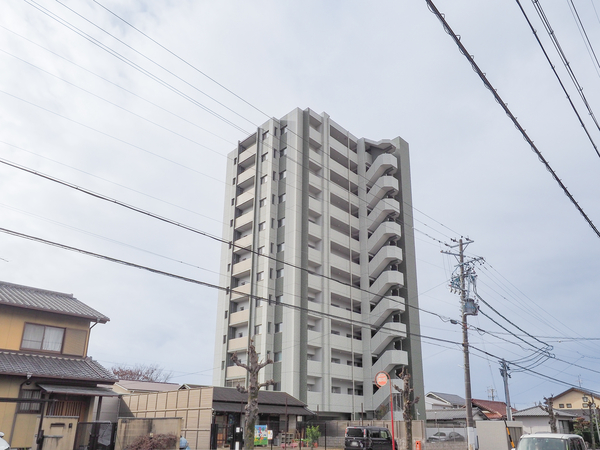 【カルティア高蔵寺パークフロント】外観