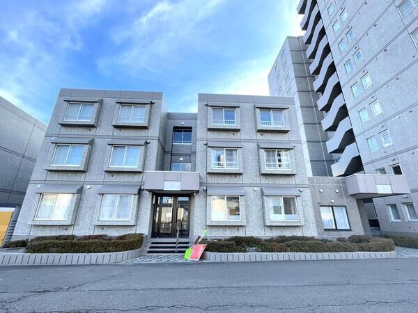 【ロジェ月寒中央通】外観