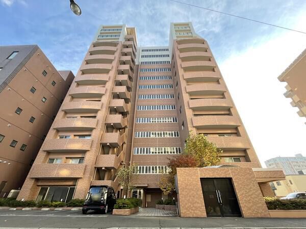 【プライムアーバン円山北四条】外観
