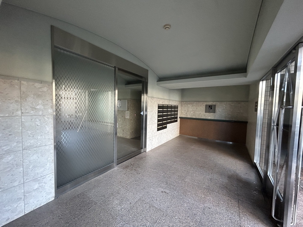 【エーデル五日市】エントランス