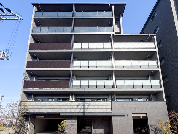 【プレサンスロジェ京都桂川ザ・レジデンス】外観