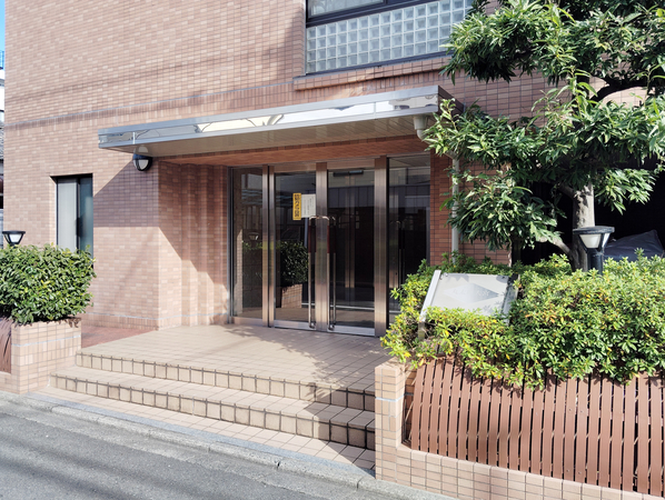 【グランドール丸太町大宮】エントランス