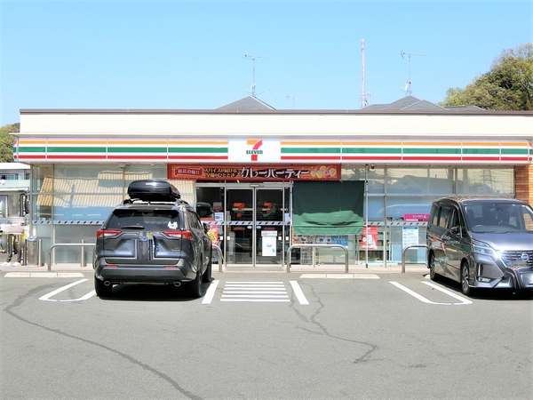 セブンイレブン横浜師岡店