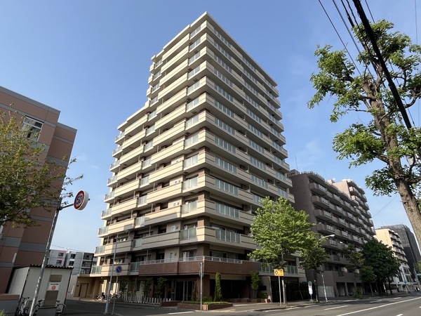 【ルジェンテ円山北ホームズ】外観