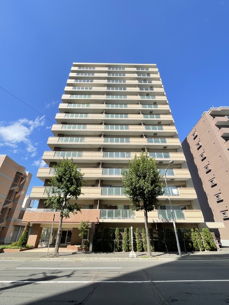 【ルジェンテ円山北ホームズ】外観