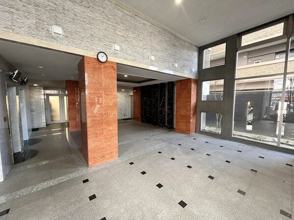 【アンピール福岡東】エントランス 【アンピール福岡東】エントランス