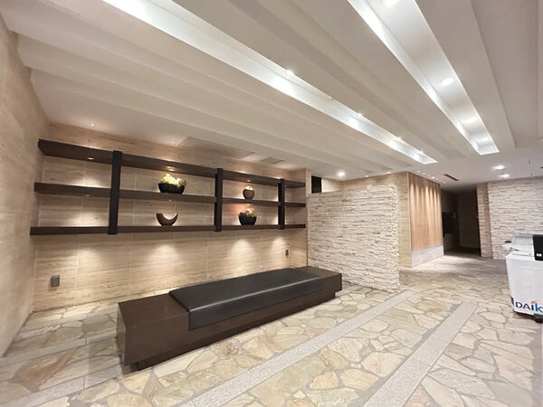 【ライオンズ立石マークスフォート】ロビー 【ライオンズ立石マークスフォート】ロビー