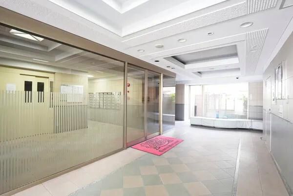 【ライオンズシティ鶴舞】エントランス