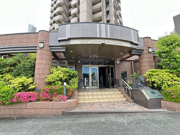 【ライオンズガーデン植田中央】エントランス