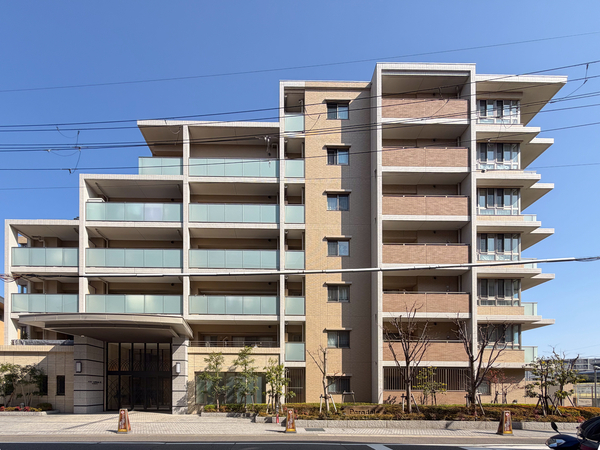 【パラドール四条山ノ内ウエストシティ】外観